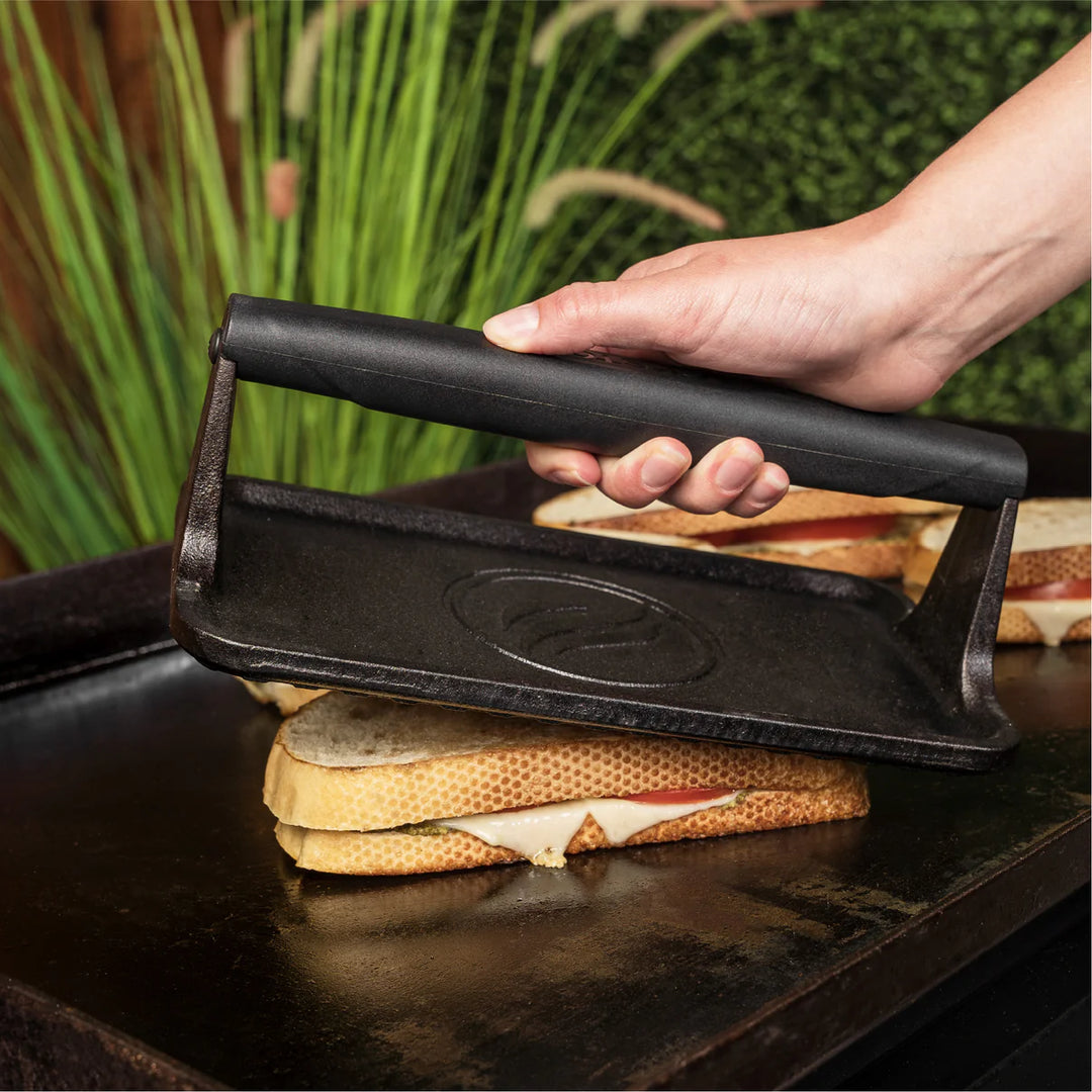 Blackstone  Cast Iron Griddle Press (25cm x 14cm)