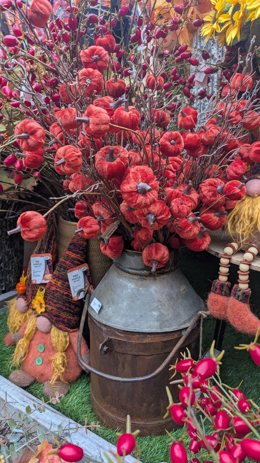 Velvet Pumpkin Spray 74cm Rust