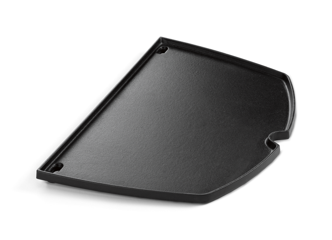 Weber Half Griddle for Q2000N on a white background