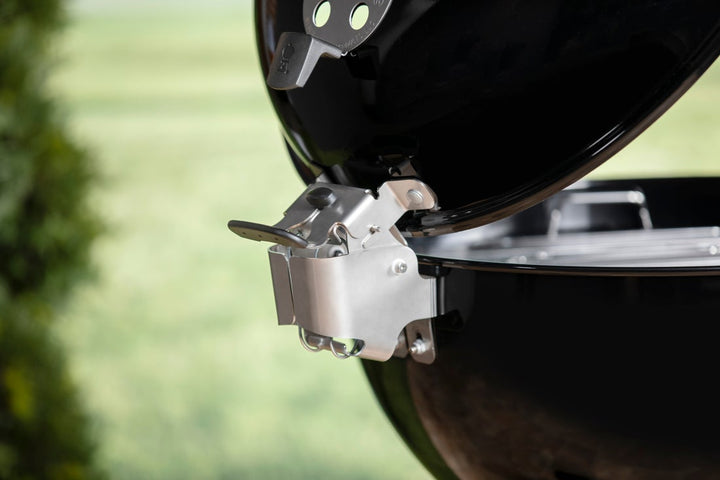 Weber Master-Touch GBS Premium E-5770 DISPLAY MODEL