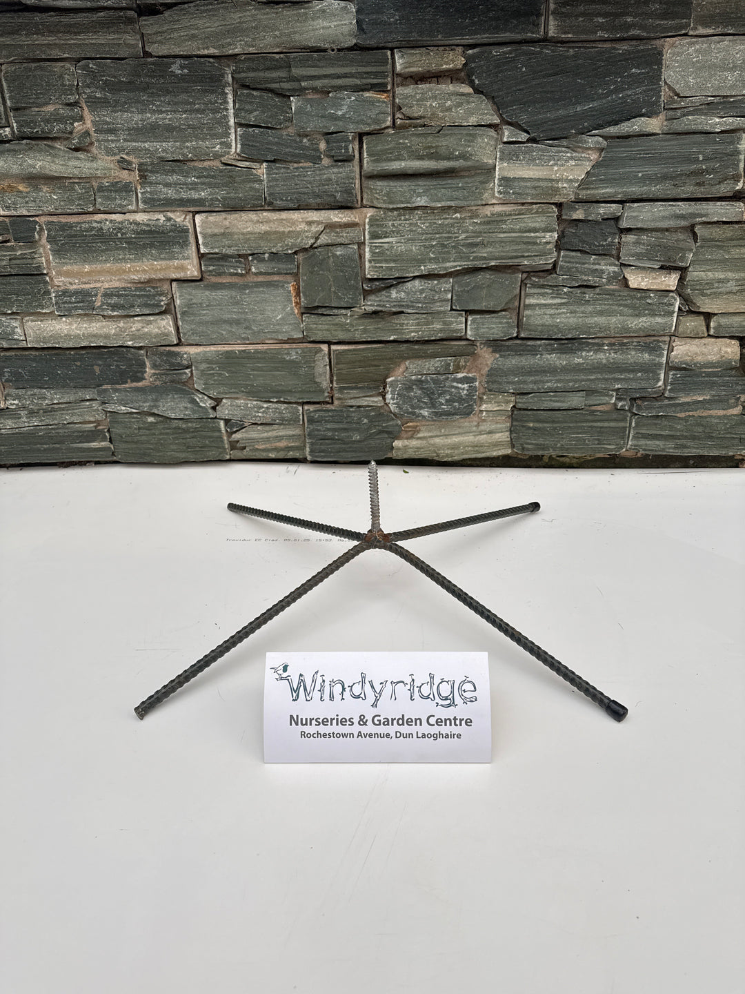 Christmas tree small screw-in stand