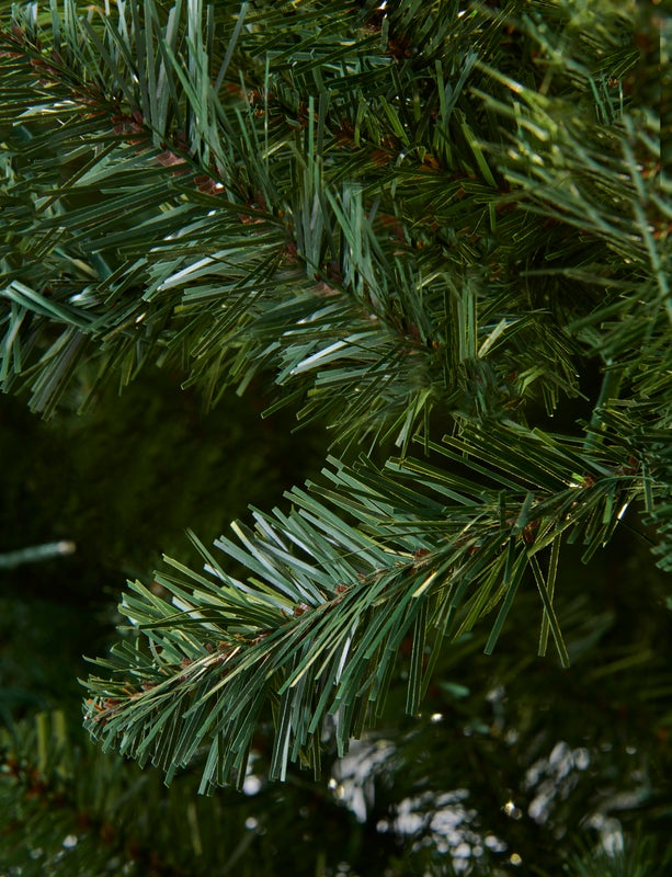 Eaton Fir- 12ft tree with 6500 Warm White LED 3mm Compact Bulbs
