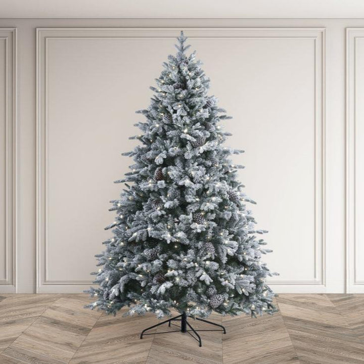 FROSTED WINTERFOLD FIR - 7.5ft
Tree with 600 Warm White LED 5MM bulbs