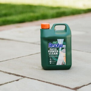 Resolva Xtra Clean Patio Power Clean Concentrate 2.5L - Ferts And Chemicals - Windyridge Garden Centre