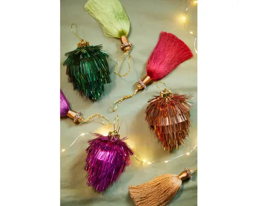 Figure tinsel  assorted D.8cm x H.12cm