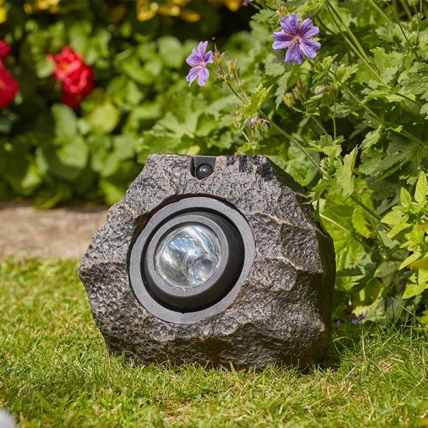 Smart Solar PIR Ultra Bright MegaRock (100L)