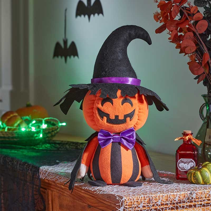 Pumpkin Witch, Seated