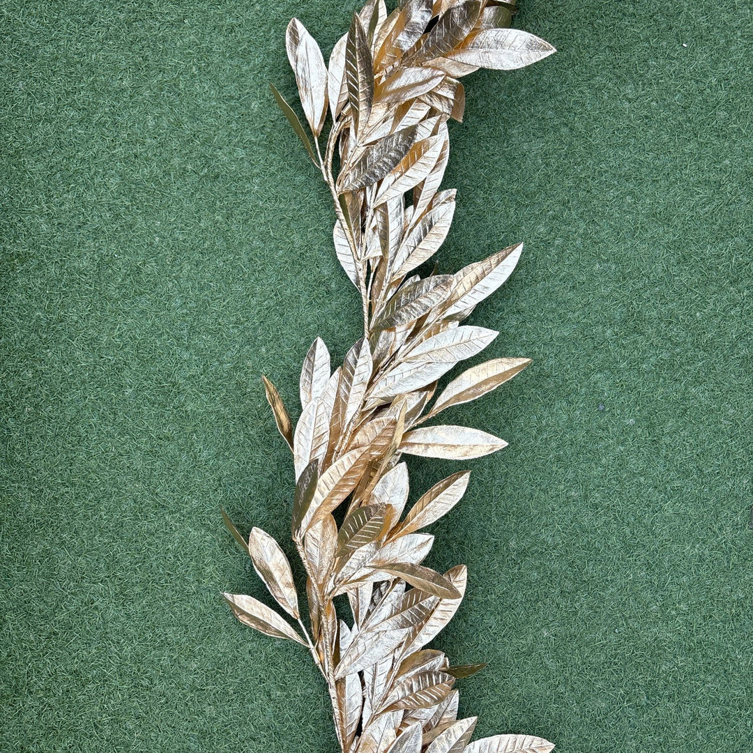 Metallic Laurel Leaf Garland