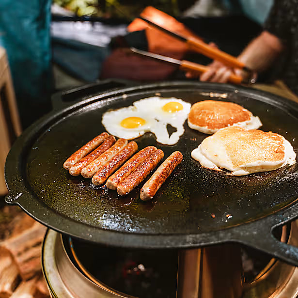 Solo Stove Bonfire with Griddle and Hub Bundle