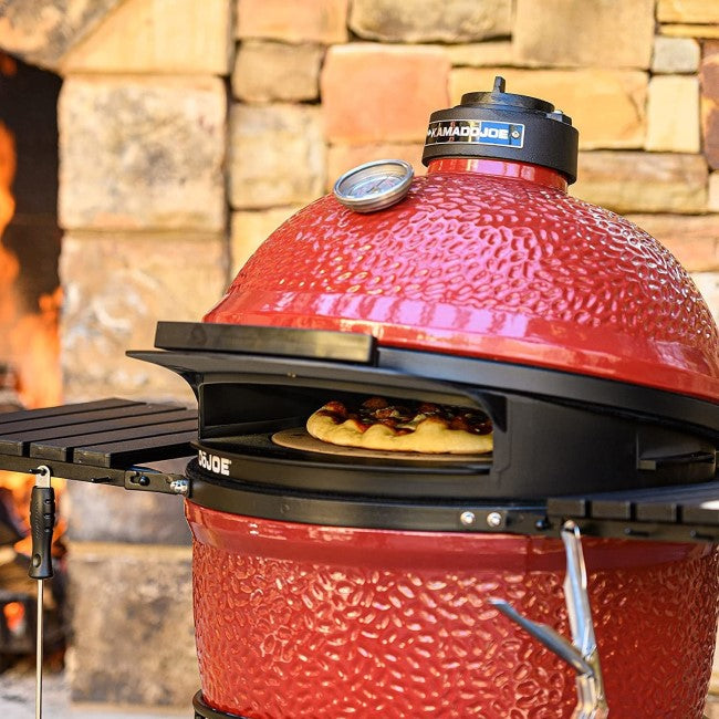 Kamado Joe DoJoe insode a Kamado Joe Classic BBQ