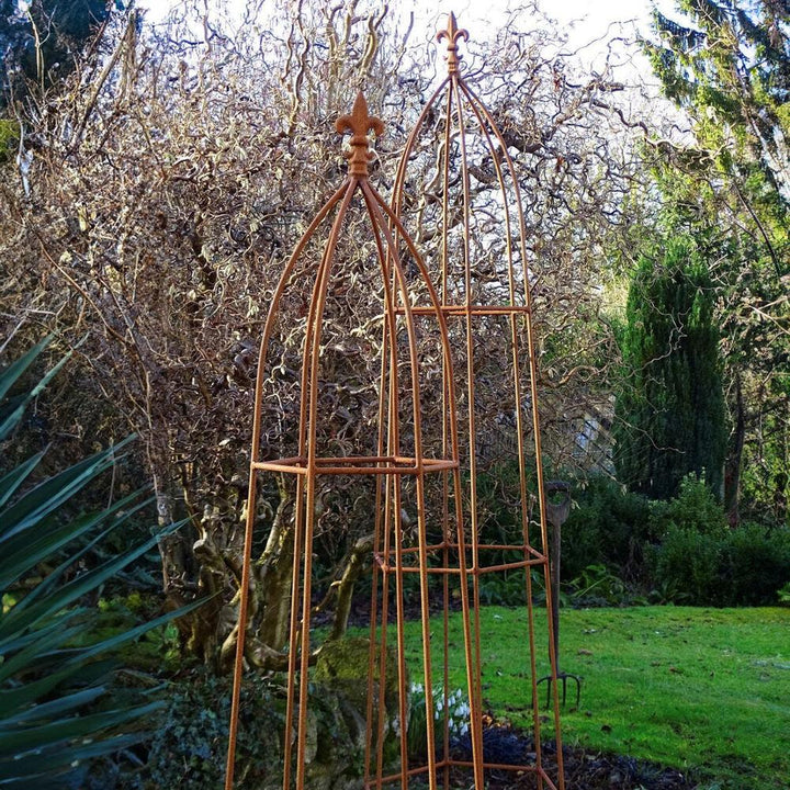 Gothic Obelisk Rust With Fdl 6Ft - Tools & Equipment - Windyridge Garden Centre