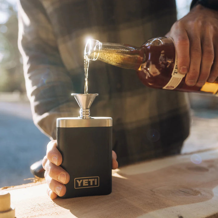 YETI FLASK STAINLESS STEEL