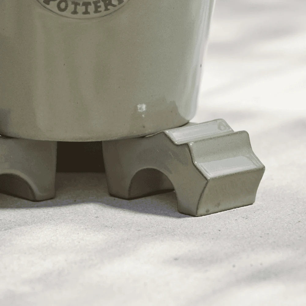 Pk 3 Lg Mint Green Glazed Feet - Pots - Windyridge Garden Centre