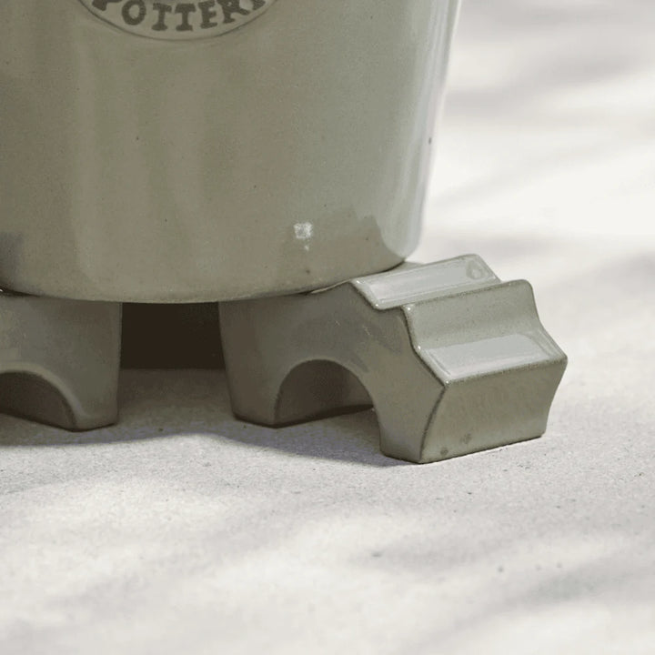 Pk 3 Lg Mint Green Glazed Feet - Pots - Windyridge Garden Centre