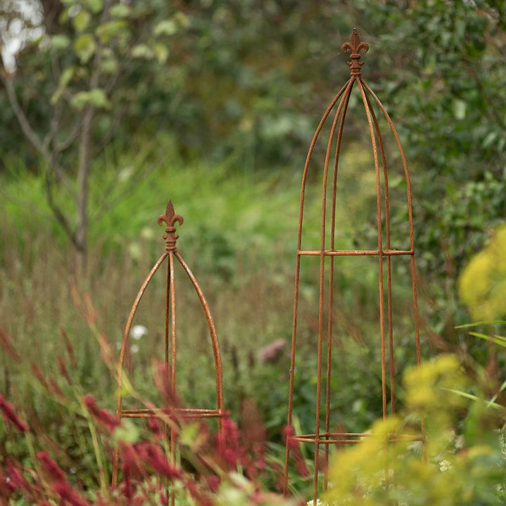 Gothic Obelisk Rust with FDL 5ft