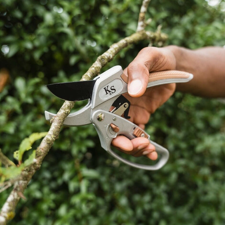 SureCut Hard Wood Ratchet Secateurs