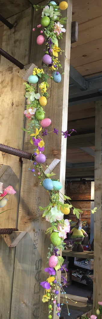 ARTIFICIAL FLOWER AND EGG GARLAND