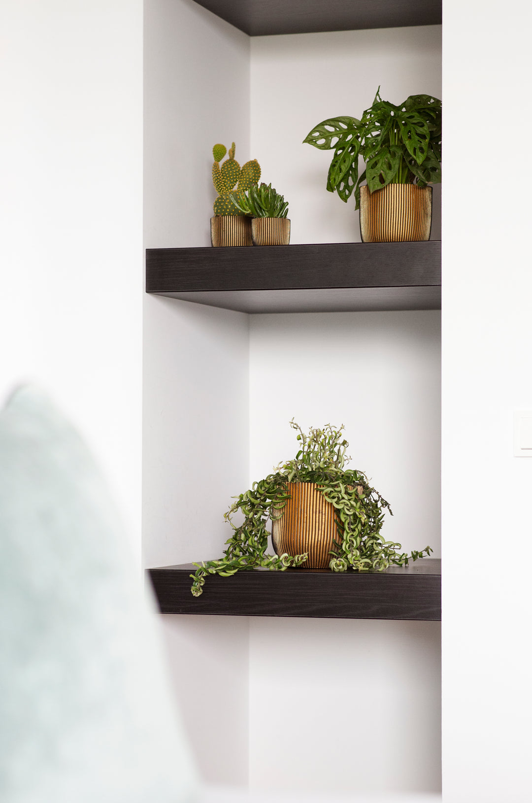 Planter Ball Groove Pot Black Gold Ø23cm H21cm
