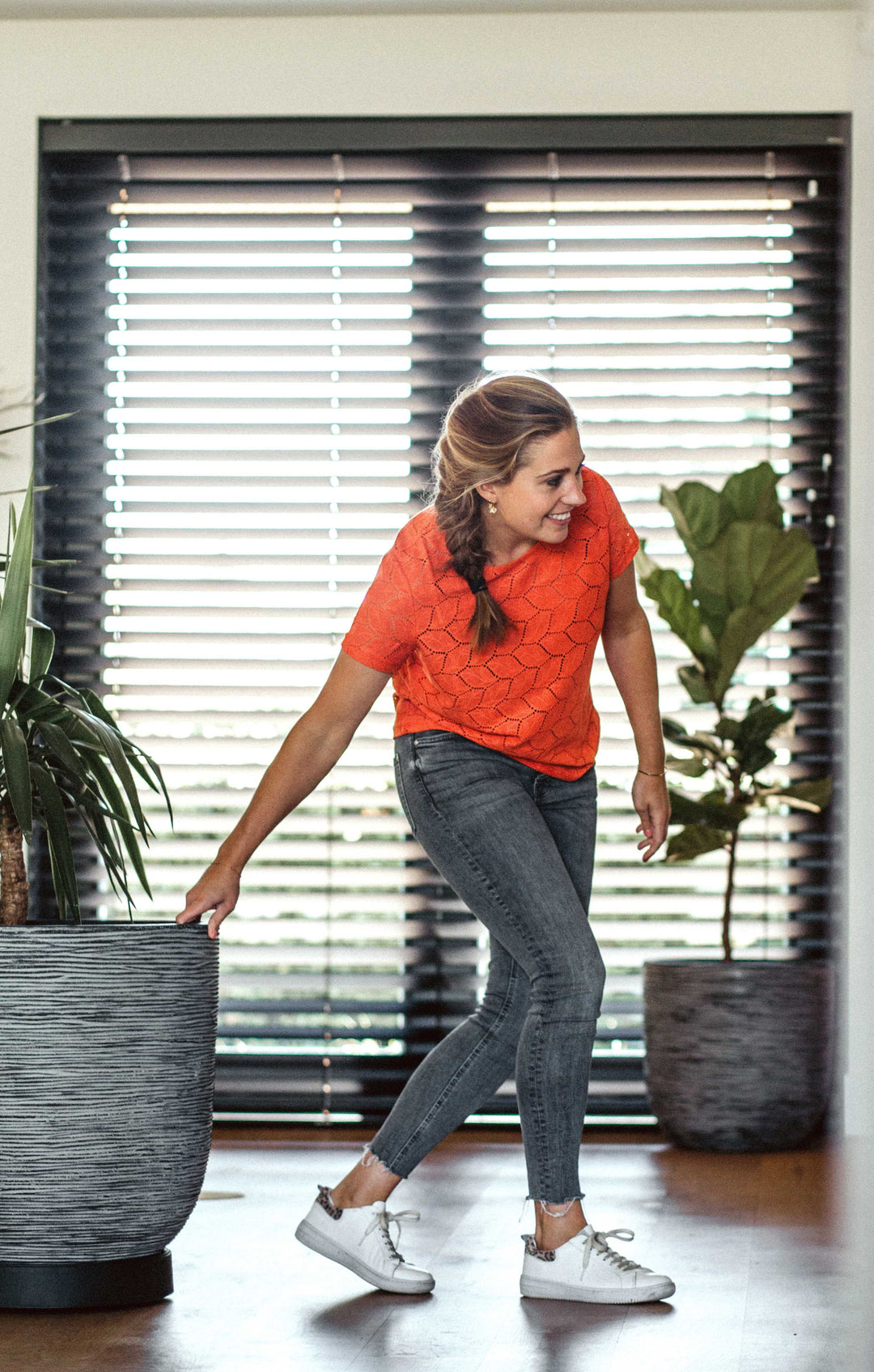 Planter Ball Rib Pot Anthracite NL Ø55cm H53cm