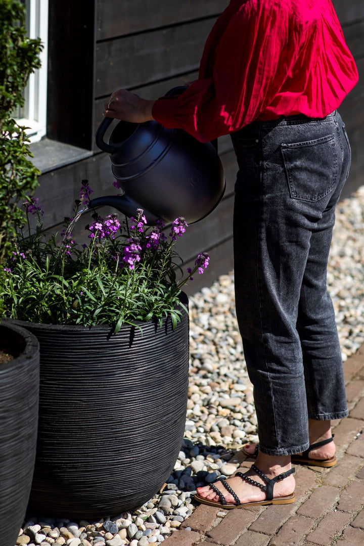 Planter Ball Rib Pot Black NL Ø43cm H41cm