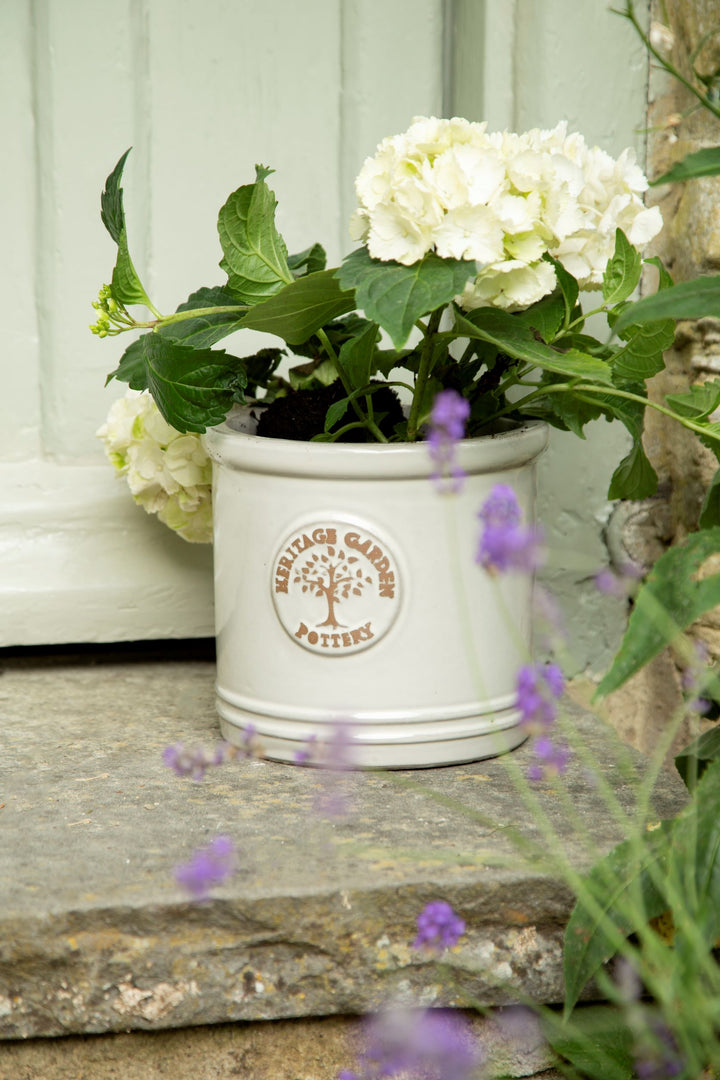 WHITE CYLINDER 25CM HERITAGE CYLINDER